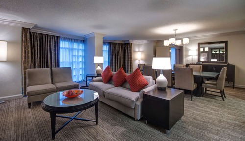 Suite (Town Center)