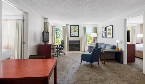 Suite, 2 Schlafzimmer (Mobility Accessible, Tub)