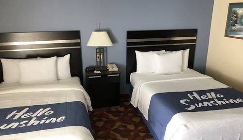 Zimmer, 2 Doppelbetten, Nichtraucher