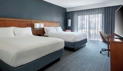 Zimmer, 2 Queen-Betten, Nichtraucher