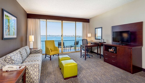 Premium-Suite, 1 King-Bett, Nichtraucher, Buchtblick (Parlor)