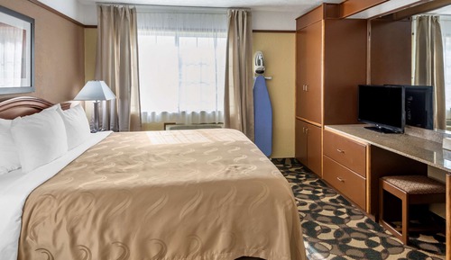 Standard-Suite, 1 King-Bett und Schlafsofa, Nichtraucher, Whirlpool