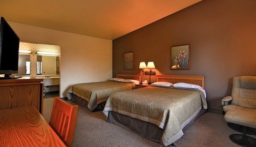 Basic-Zimmer, 2 Queen-Betten