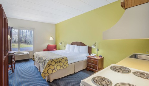 Zimmer, 1 King-Bett, Nichtraucher, Kühlschrank und Mikrowelle