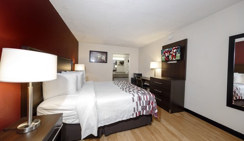 Deluxe-Zimmer, 1 King-Bett, barrierefrei, Nichtraucher (Roll-In Shower)