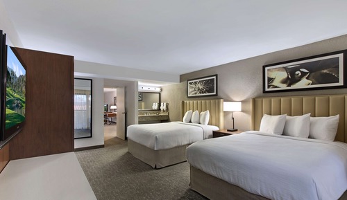 Suite, 2 Queen-Betten, Nichtraucher (550 SQ FT)