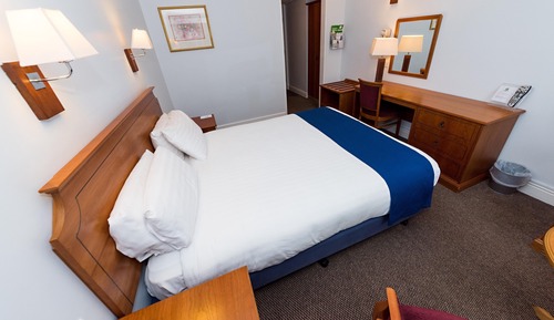 Standardzimmer, 1 King-Bett (Walk-In Shower)