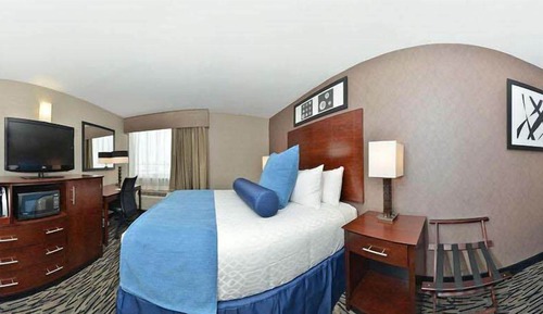 Zimmer, 1 Queen-Bett, barrierefrei (Roll-In Shower)