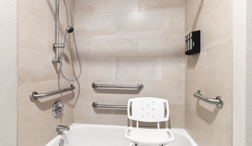 Suite, 2 Queen-Betten, barrierefrei, Nichtraucher (Efficiency, Accessible Tub)