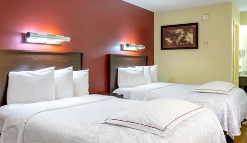 Premium-Zimmer, 2 Doppelbetten (Upgraded Bedding & Snack, Smoke Free)