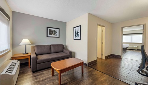 Suite, 1 King-Bett, Nichtraucher, Kühlschrank und Mikrowelle