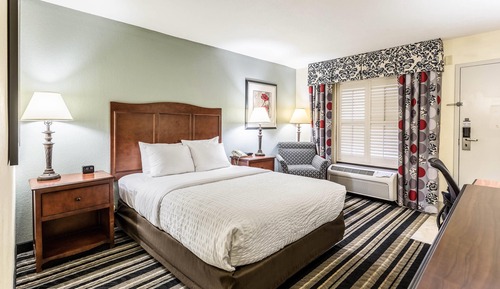 Zimmer, 1 Queen-Bett, Nichtraucher (Accessible Tub)