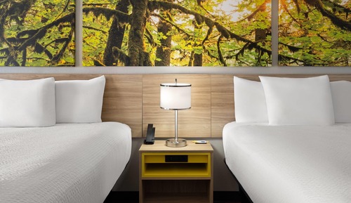 Zimmer, 2 Queen-Betten, Nichtraucher