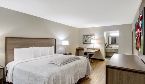 Premium-Zimmer, 1 King-Bett (Upgraded Bedding & Snack, Smoke Free)