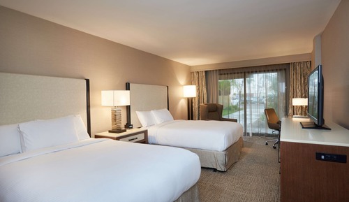 Zimmer, 2 Queen-Betten, barrierefrei (Roll-in Shower)