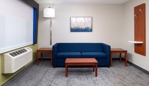 Zimmer, 1 King-Bett und Schlafsofa