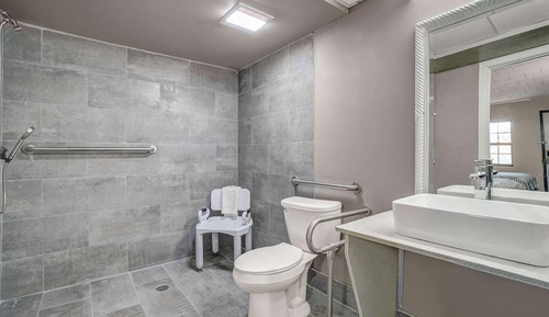 Standardzimmer, 2 Doppelbetten, barrierefrei, Nichtraucher