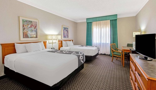 Zimmer, 2 Doppelbetten, barrierefrei, Nichtraucher (Mobility Accessible)