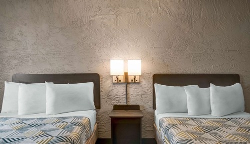 Standardzimmer, 2 Doppelbetten, Nichtraucher