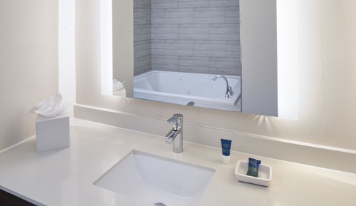 Zimmer, 1 King-Bett (Mobility Accessible, Tub)