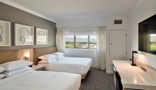Zimmer, 2 Queen-Betten