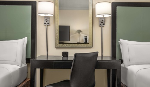 Zimmer, 2 Doppelbetten (Chill)