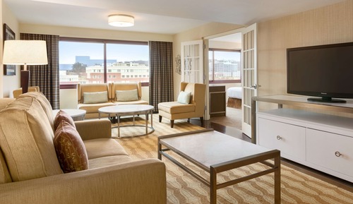 Suite, 1 King-Bett, Nichtraucher (Governor's)