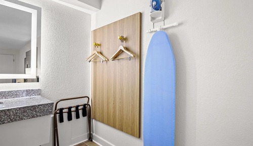 Zimmer, 1 King-Bett, barrierefrei, Raucher