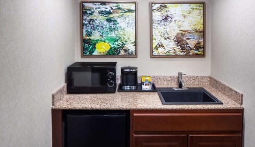 Suite, 1 King-Bett, barrierefrei, Badewanne (Mobility & Hearing)