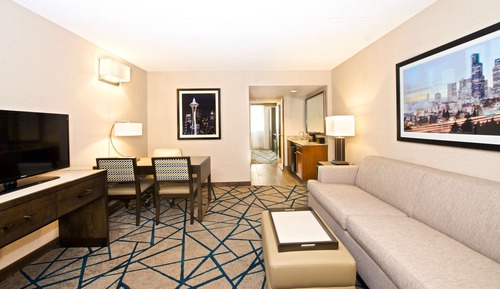 Suite, 1 King-Bett und Schlafsofa, barrierefrei, Nichtraucher