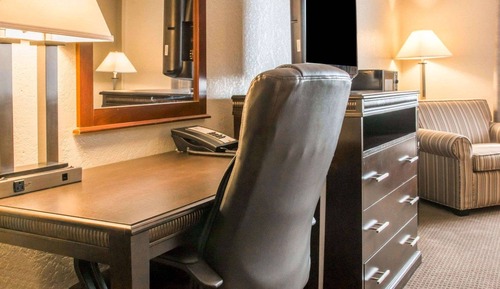 Zimmer, 2 Queen-Betten, Nichtraucher (Upper Floor)