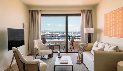 Red Level Junior Suite Sea and Cathedral View