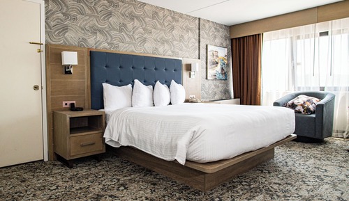 Zimmer, 1 King-Bett, barrierefrei (Roll-In Shower)