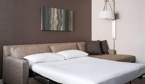 Zimmer, 1 King-Bett und Schlafsofa