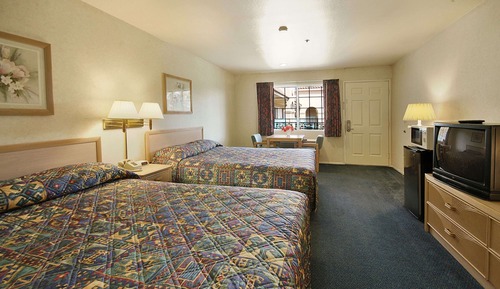 Standardzimmer, 2 Queen-Betten
