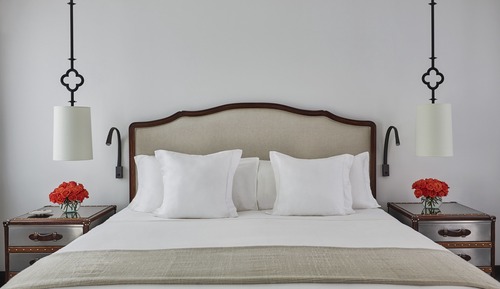 One-Bedroom Suite with Fireplace