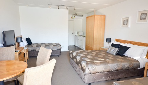 Dreibettzimmer, Kochnische