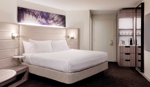 Standardzimmer, 1 King-Bett, barrierearm (Communications, Accessible Tub)