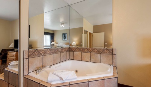 Suite, 1 King-Bett, Nichtraucher, Whirlpool