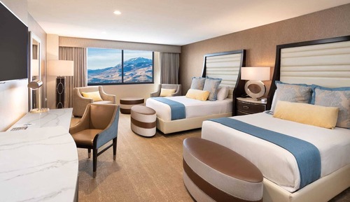 Sierra Tower Deluxe Queen