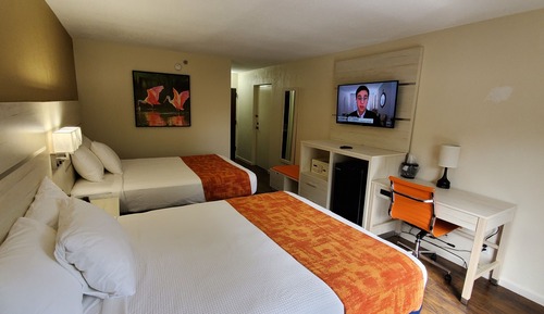 Standardzimmer, 2 Doppelbetten, Kühlschrank, Gartenblick