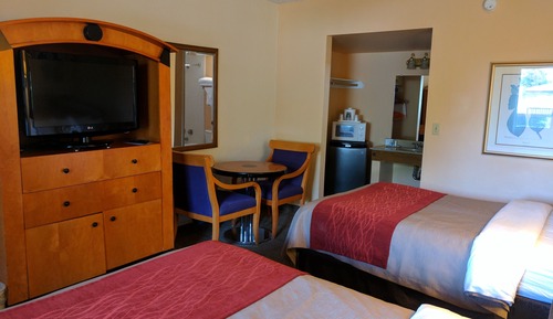 Zimmer, 2 Doppelbetten, Nichtraucher