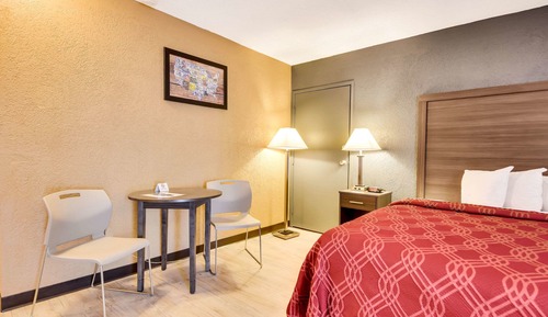 Zimmer, 1 King-Bett, Nichtraucher (Private Bath)