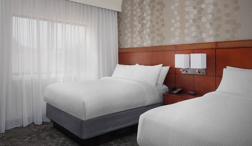 Zimmer, 2 Doppelbetten, Nichtraucher (Mobility Accessible, Roll-in Shower)