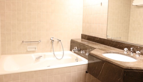 Premium-Zimmer, 2 Einzelbetten, Stadtblick (Walk-In Shower)