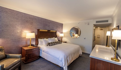 Traditional-Zimmer, 1 King-Bett