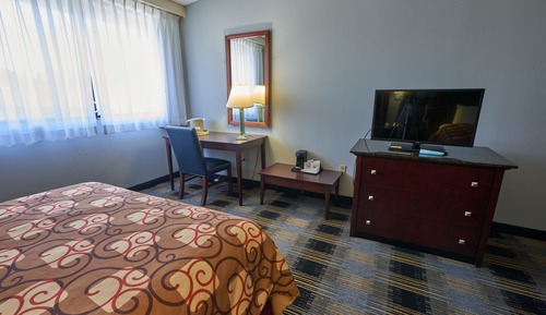 Deluxe Room, Two Queen Beds
