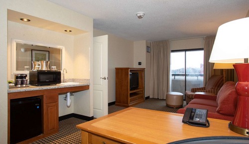 Suite, 1 Schlafzimmer, barrierefrei (One King Bed)