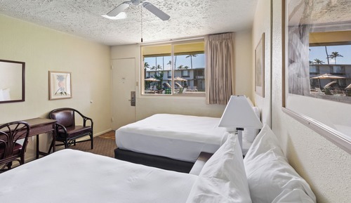 Zimmer, 2 Doppelbetten, Poolseite