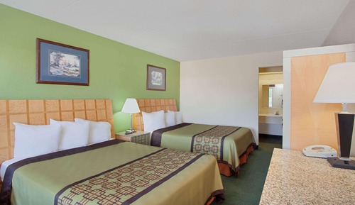 Zimmer, 2 Queen-Betten, Nichtraucher